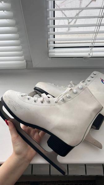 Б/у коньки 35 размер