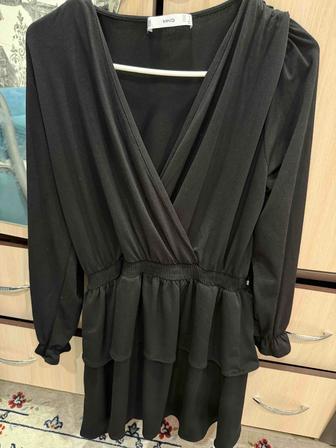 Продам платье манго