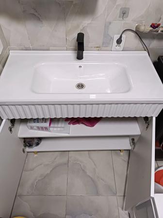 Раковина с тумбой