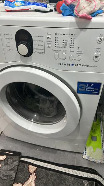 Продам машинку стиральную