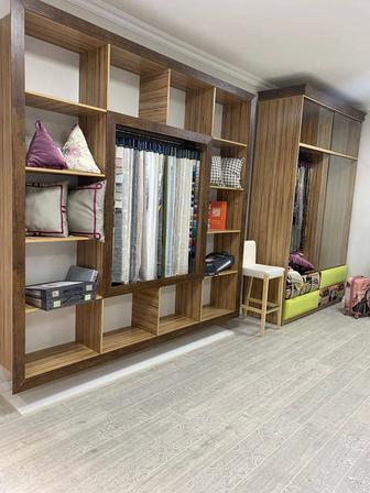 Торговое оборудование дизайнерское шкаф,