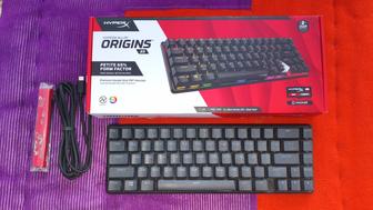 Комплект HyperX Alloy Origins 65... HyperX Pulsefire Haste 2