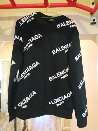 Свитшот Balenciaga