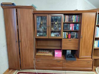 Продам шкаф в гостиную