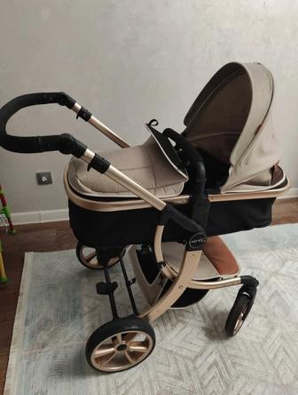 Продам коляску прогулочную, демисезонную