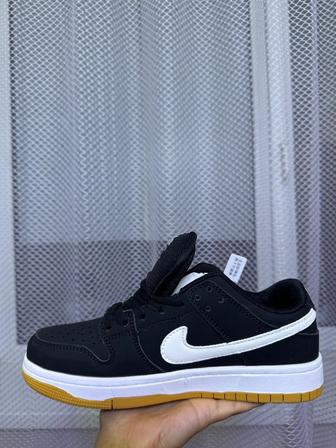 Продам кроссовки Dunk Nike sb low pro