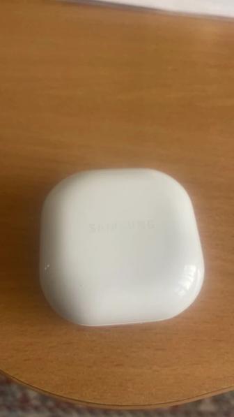 Продам наушники galaxy buds Fe