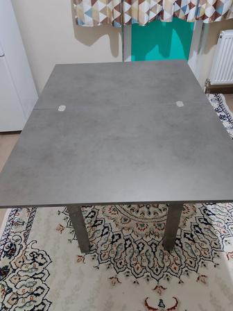 Кухонный стол