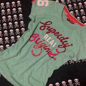 SuperDry Vintage зелено-бирюзовая футболка
 Состояние Удовлетворительное