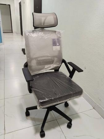 Офисное кресло новая