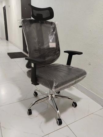 Офисное кресло новая
