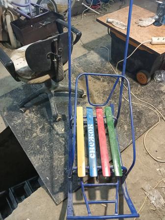 Продам санки