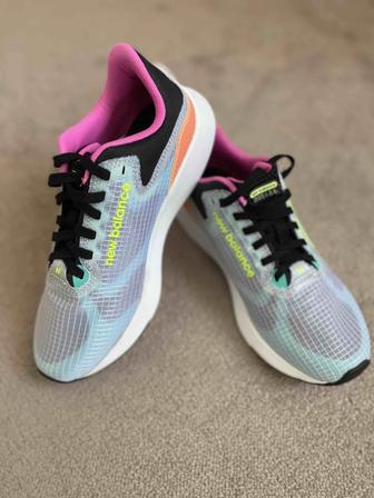 Новые кроссовки New balance