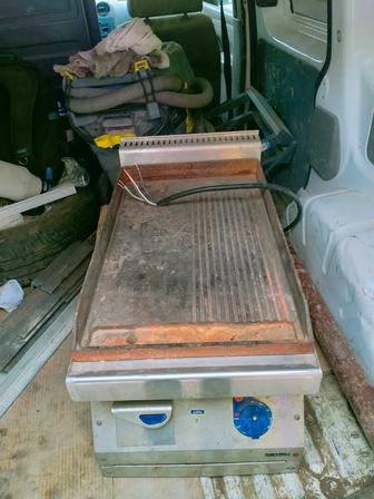 Продам жарочную поверхность