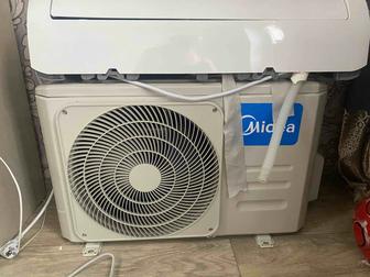Кондиционер Midea MSAF-09HRN1-C