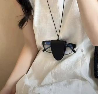 Держатель очков