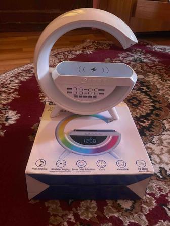 Led wireless charging speaker