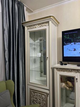 2 серванта комод