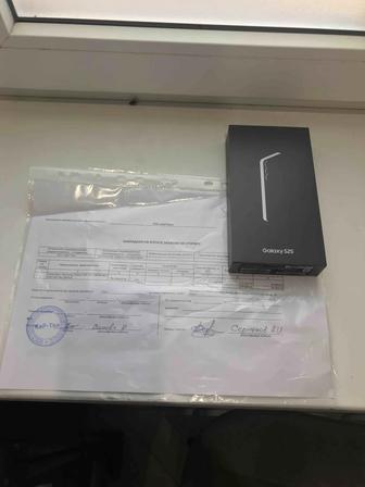 Samsung Galaxy S25 , 128 gb, Mint