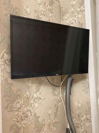 Продам телевизор TCL 82 дюйма, в хорошем состоянии, самовывоз
