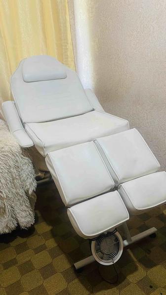 Продам кушетку