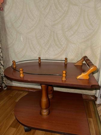 Продаю журнальный столик
