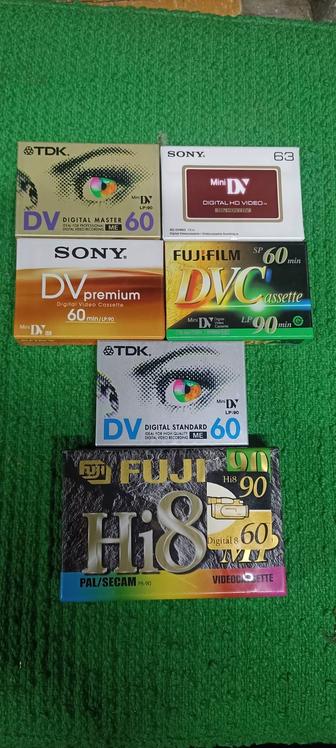 Кассеты на видеокамеру
