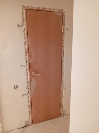 Срочно продам двери Б/У.