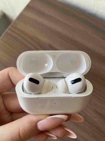 Наушники AirPods Pro