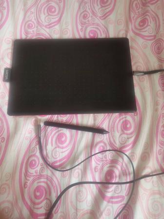 Продам граф планшет wacom ctl 672