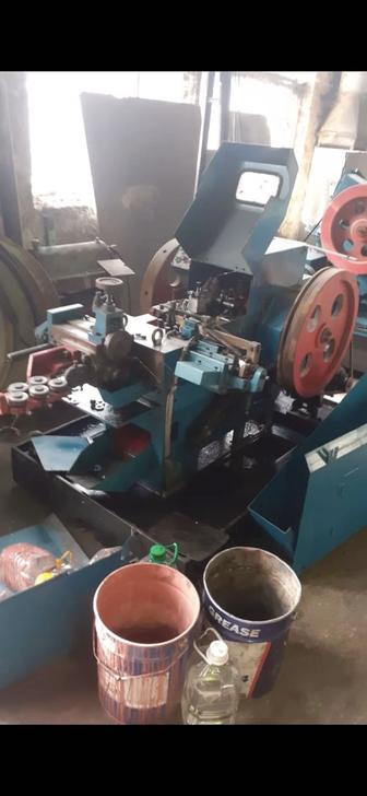 Продам 2 станка для производства шурупов