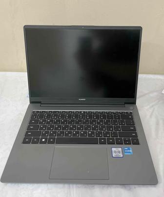 Ноутбук Huawei MateBook D14 14 / 8 Гб / SSD 256 Гб