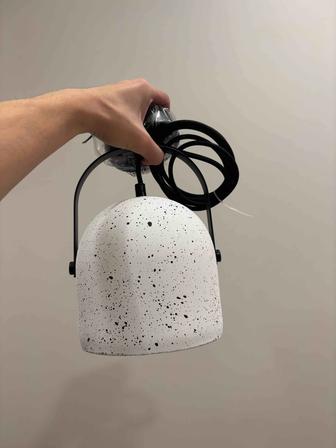 Продам подвесной светильник