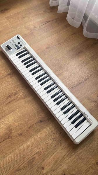 Продам MIDI контроллер Roland A-49 с кофром