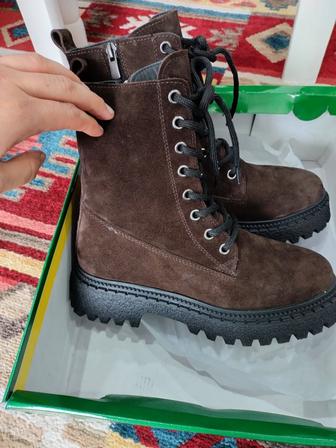 Продам замшевые натуральные сапог