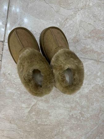 Продам новые угги