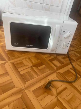 Продам микроволновую печку