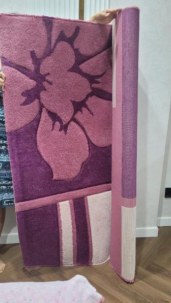 Продам ковер в детскую