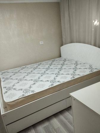 Продается спальный гарнитур, кровать, шкаф, комод