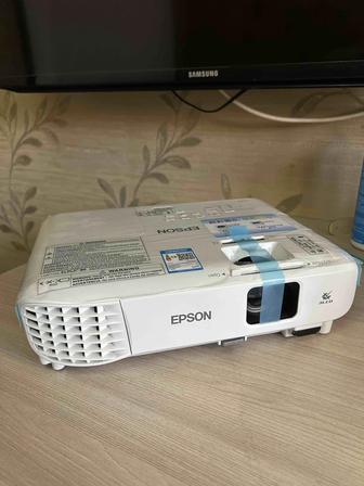 Продам проектор EPSON CB-FH06