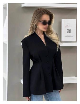 Костюм повседневный черный