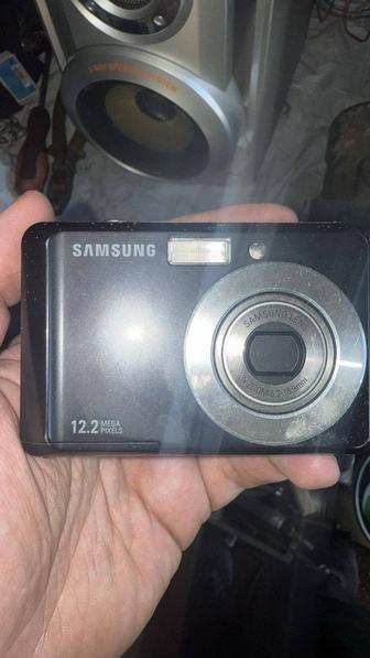 Продам цифровой фотоаппарат