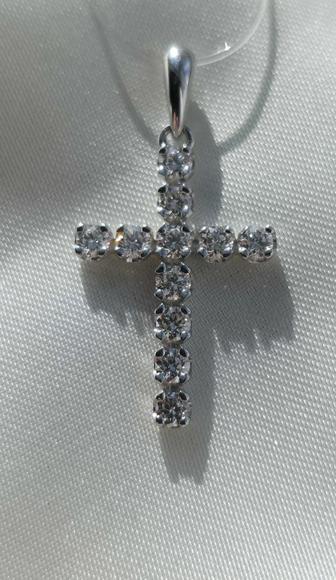 Крестик с натуральными бриллиантами