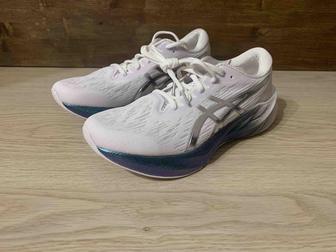 Новые Asics Novablast 3 Platinum