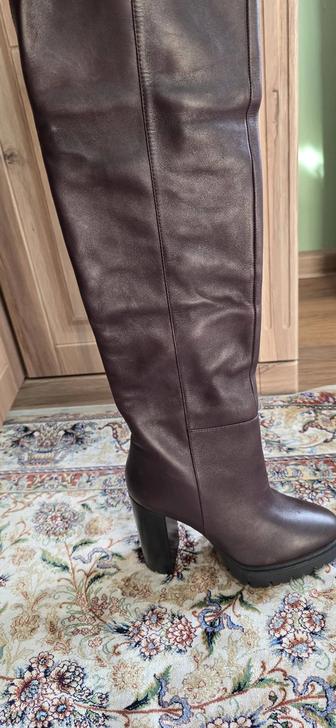 Продам новые сапоги Basskoni