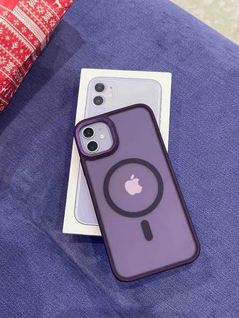 iPhone 11 128GB , в подарок носки и 9 чехлов