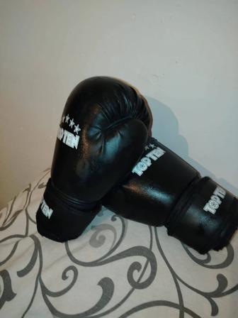 Бокс қолғабы