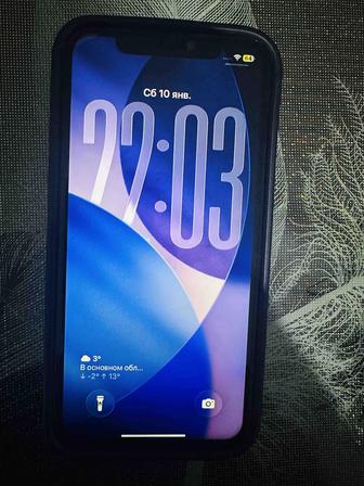 продается айфон телефон