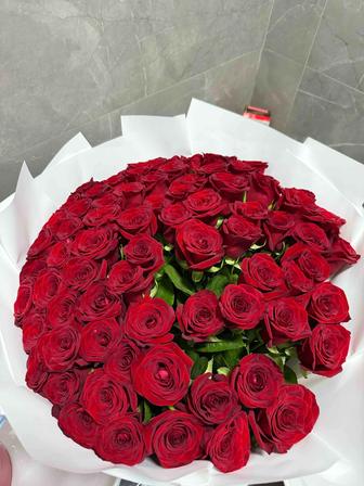 Продам букет из 75 красных роз срочно!!!!
