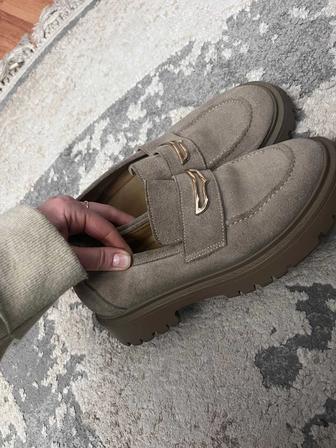 Женские лоферы